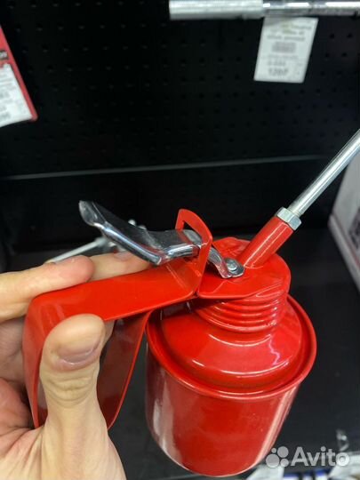 Масленка с жестким наконечником AV Steel 125мл