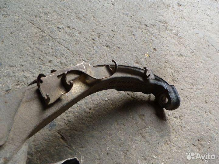 Кулак поворотный передний левый VW Touareg 2002-20