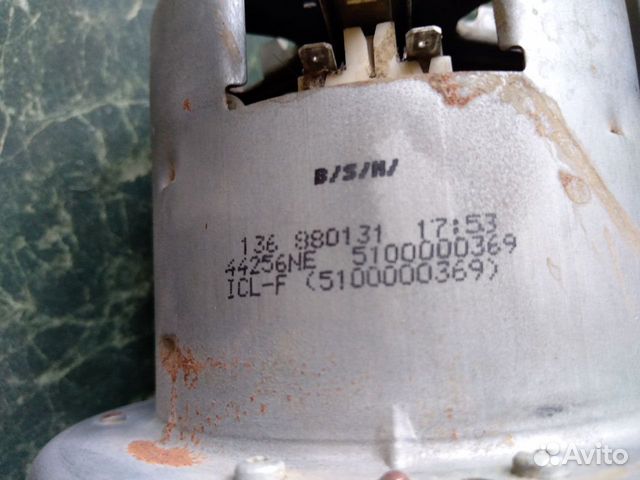 Роботы пылесосы,запчасти