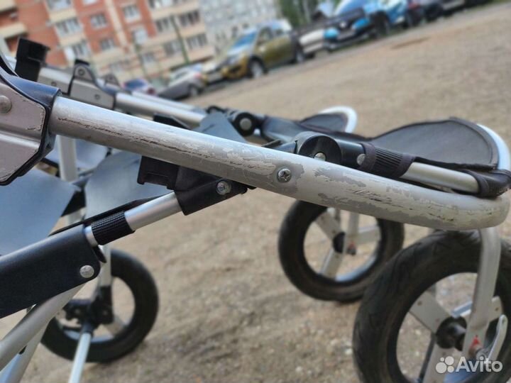 Коляска для двойни bumbleride