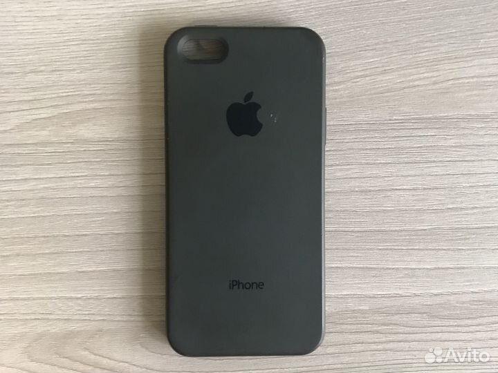 Чехол на iPhone 5s