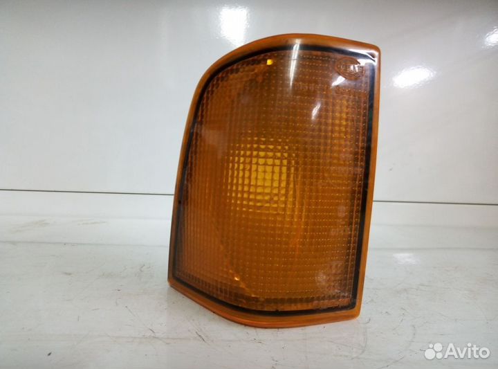 Volkswagen Jetta1 Фонарь указателя поворота правый