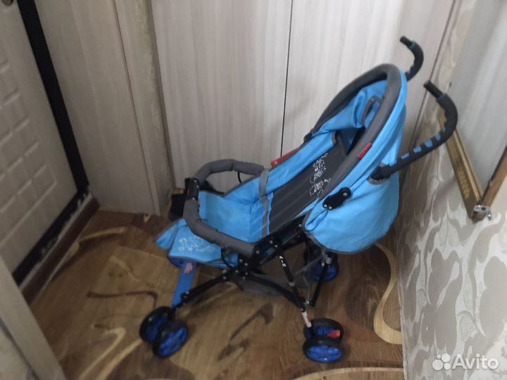 Прогулочная коляска