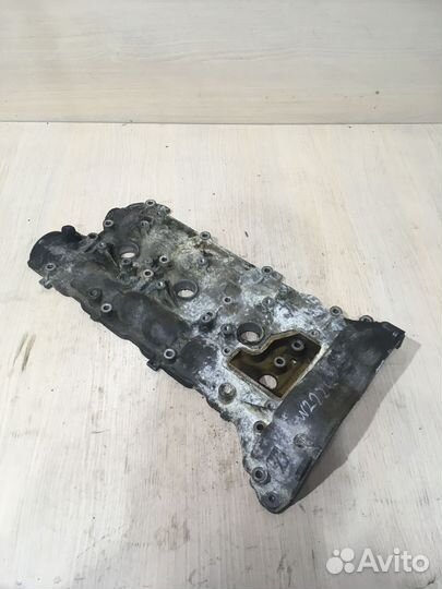 Клапанная крышка левая правая Mercedes W221 M272