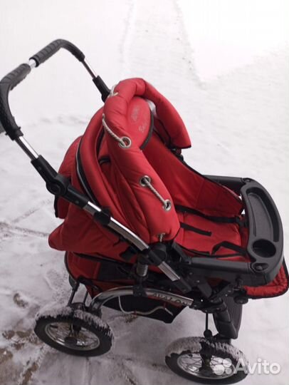 Детская прогулочная коляска всесезонная