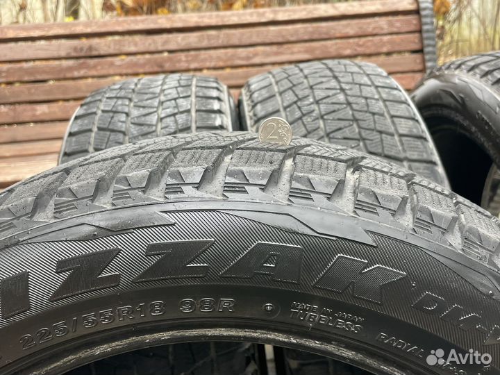 Bridgestone Blizzak DM-V1 225/55 R18 98R