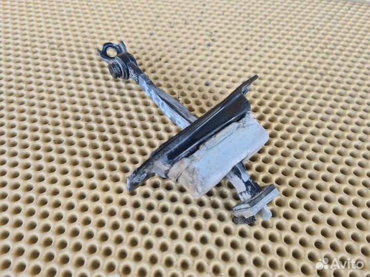 Ограничитель двери задний левый Infiniti Fx Qx70