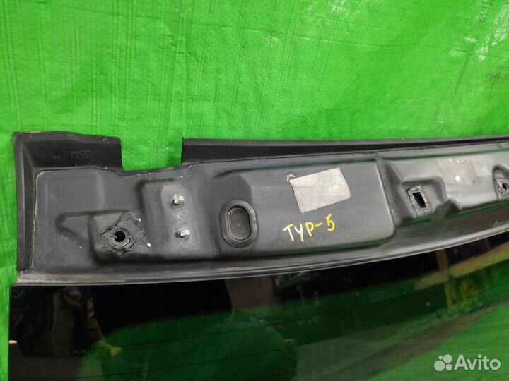 Стекло крышки багажника 2006г. VW Touareg 02-10