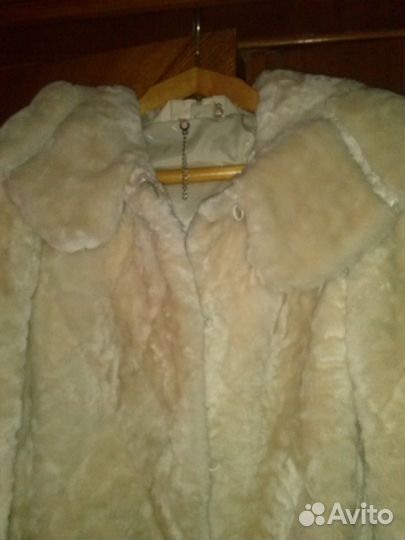 Красивая шубка мутон