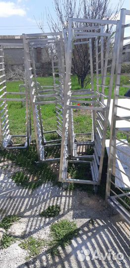 Тележка из нержавеющей стали для противней 60на40