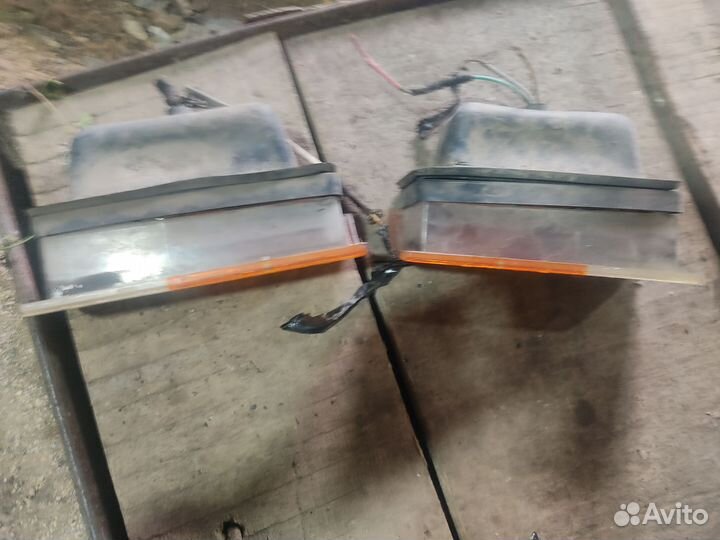 Подфарники москвич 2140