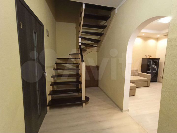 4-к. квартира, 81 м², 4/5 эт.