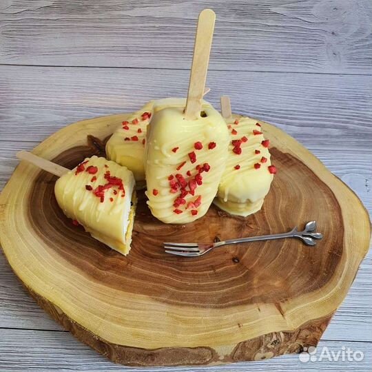 Деревянная подставка