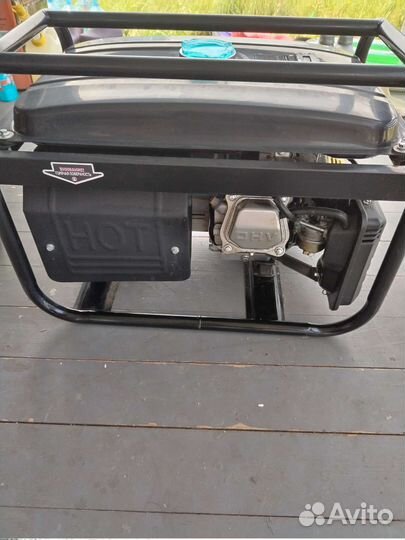 Бензиновый генератор Huter DY4000L