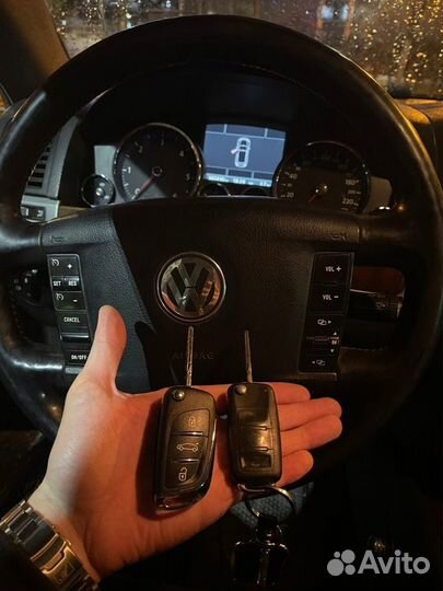 Дубликат выкидного ключа Volkswagen Touareg 2009