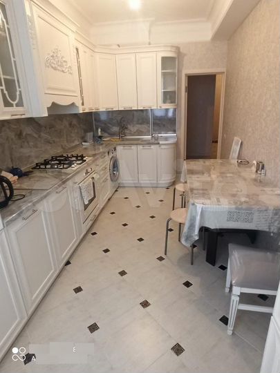 2-к. квартира, 70 м², 8/10 эт.