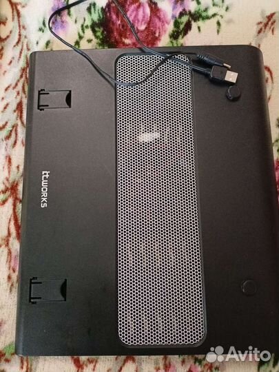 Подставка с охлаждением для ноутбука