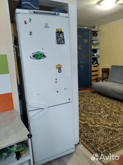 Холодильник бу indesit SB185.027