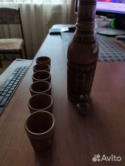 Деревянная бутылка со стопками СССР