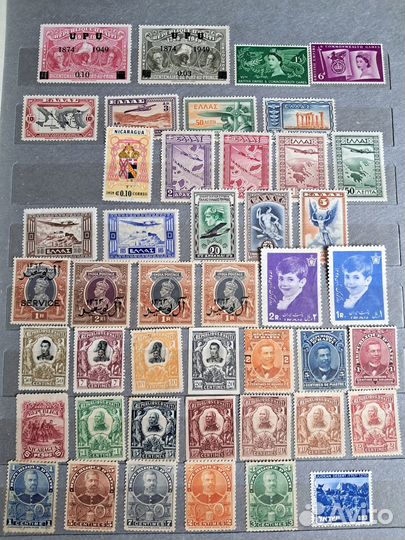 Альбом с марками 1215 шт. чистые