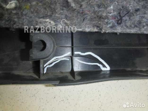 Обшивка (дверная карта) двери багажника