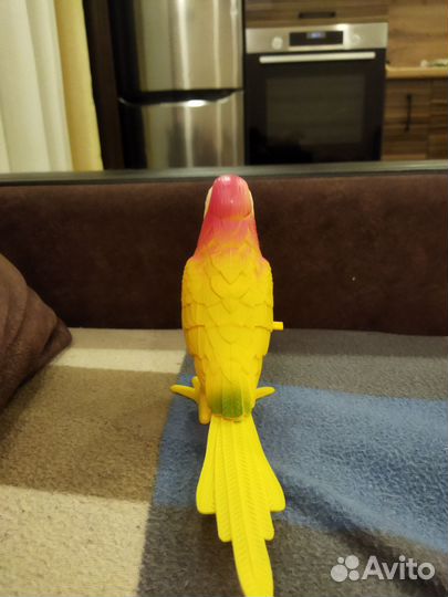 Попугай игрушка