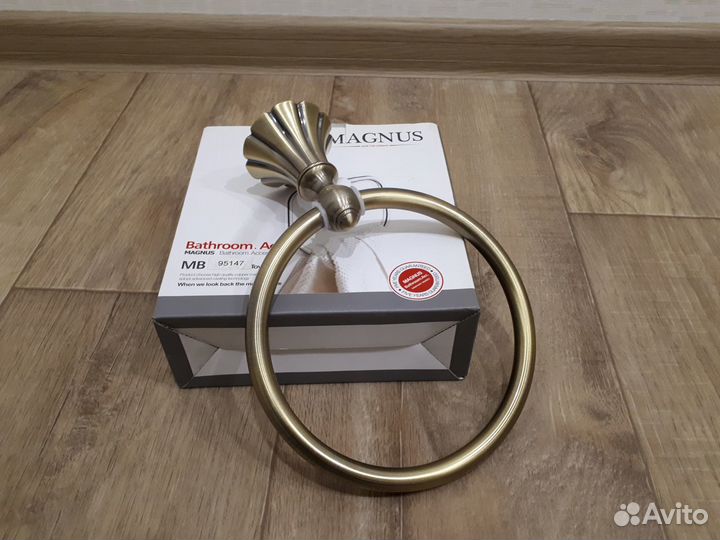 Вешалка-держатель полотенца (кольцо) под бронзу