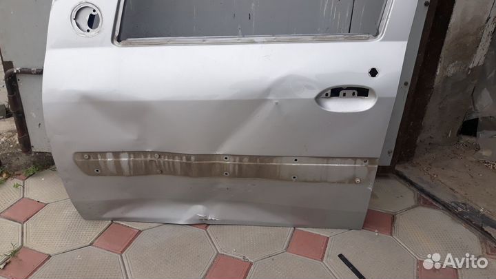 Дверь ларгус