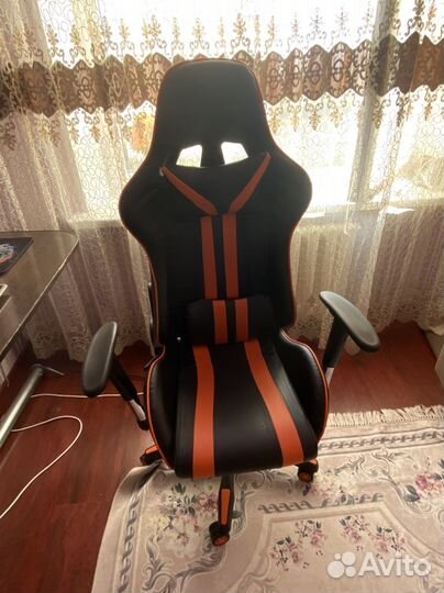 Компьютерное кресло