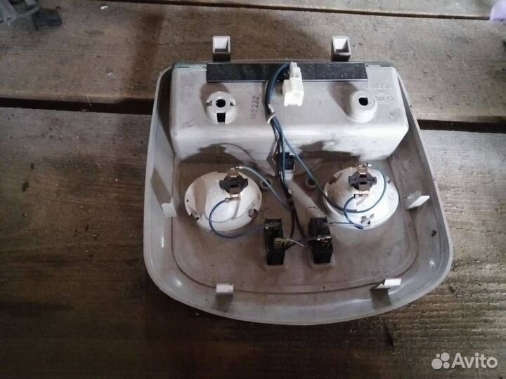 Фонарь салона (плафон) Nissan Almera Tino V10