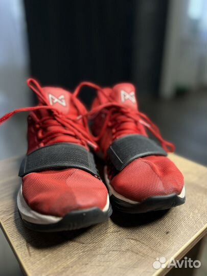 Кроссовки для баскетбола женские