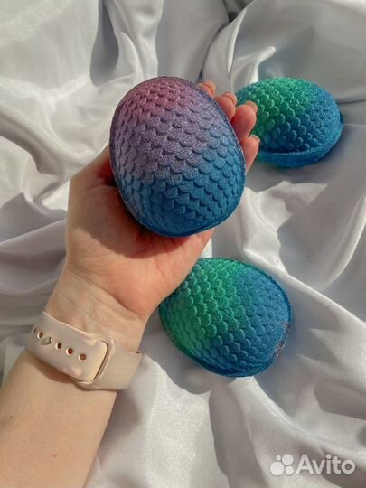 Бомбочка с игрушкой внутри