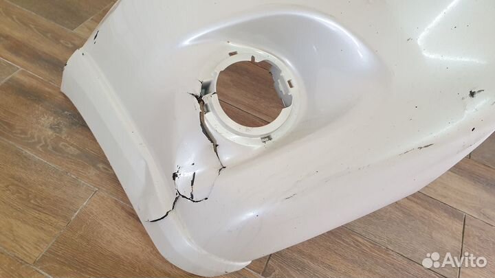 Передний бампер Тойота RAV 4. Оригинал