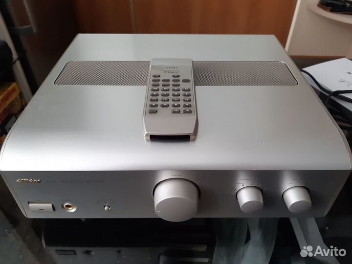 Усилитель Victor AX-V1 с пультом