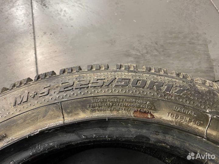 Goodyear UltraGrip 500 225/55 R17 94T