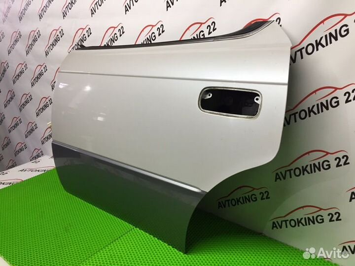 Дверь боковая задняя левая Toyota Vista SV41 3S-FE