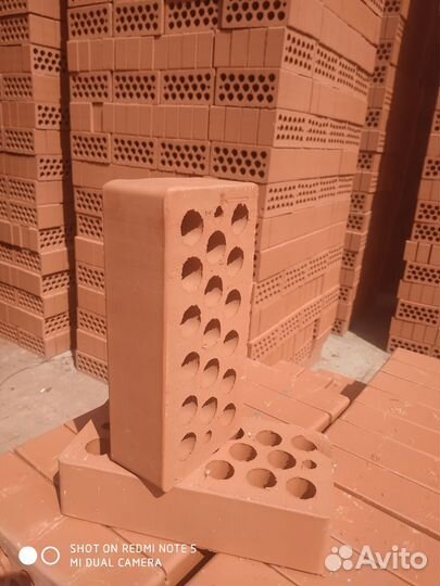 Кирпич лицевой M150 (гладкий)