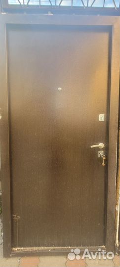 Дверь входная металлическая