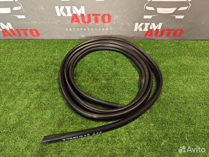 Уплотнитель багажника Ford Focus 2 хэтчбек 1.6