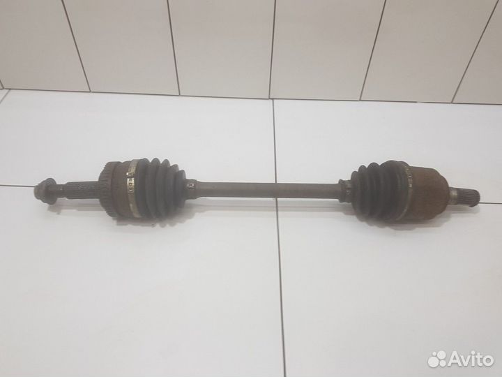 Полуось (привод) левая (Hyundai Sonata VI YF)