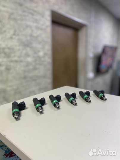 Форсунка топливная Ауди А6 С6 А8 Д2 3.0 BBJ