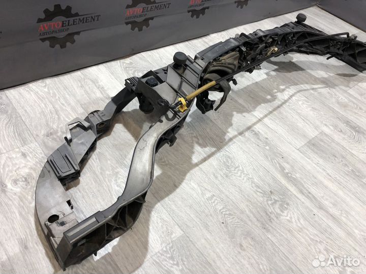 Передняя панель Форд Фокус 3