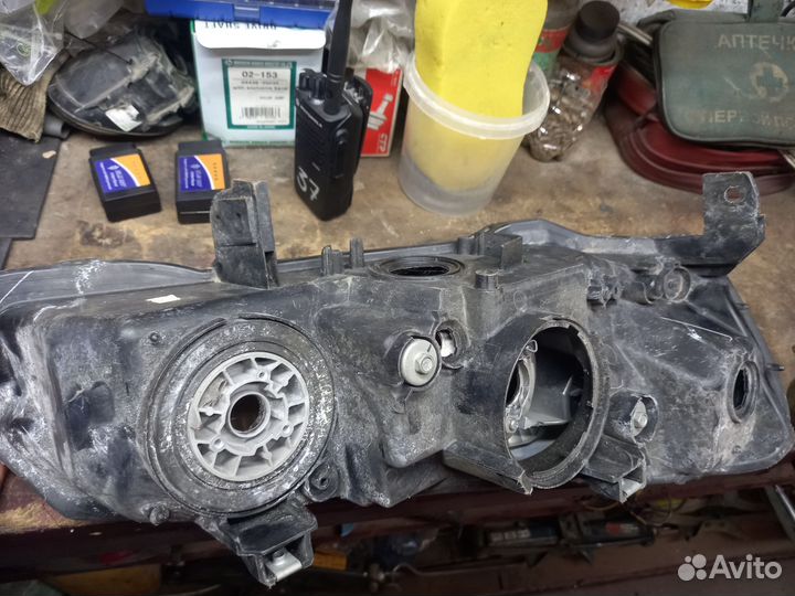 Фара honda inspire