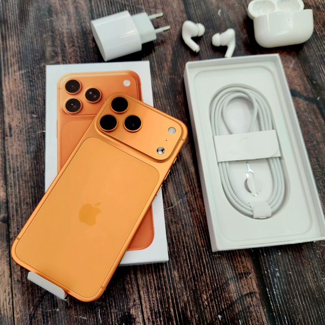 iPhone XR в корпусе 17 Pro Max 256Gb