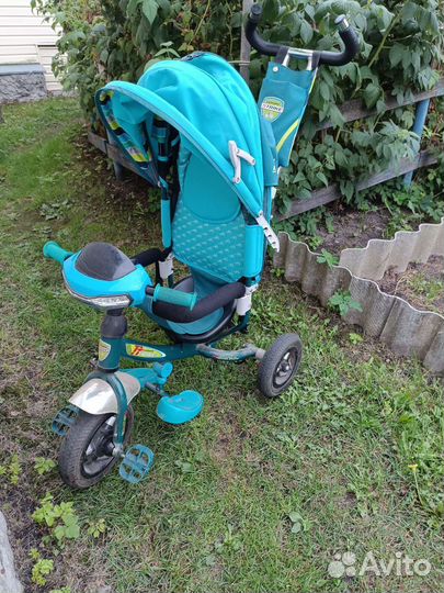 Велосипед трёхколёсный с родительской ручкой