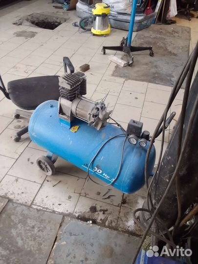 Продам компрессор 100 литров