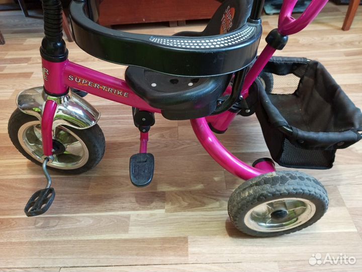 Детский велосипед с ручкой