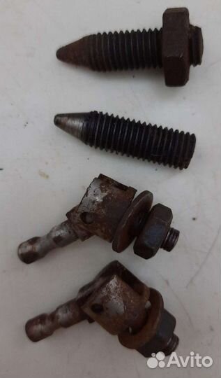 Запчасти от ножной швейной машинки