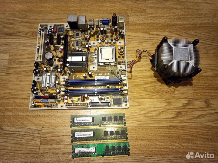 Материнская плата S775 asus ipibl-LB