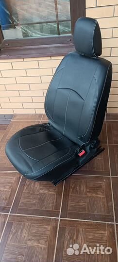 Передние сиденья на LADA granta